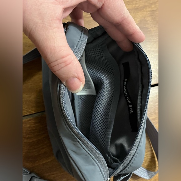 All About Large Crossbody Belt Bag Athleta - Picture 6 of 6